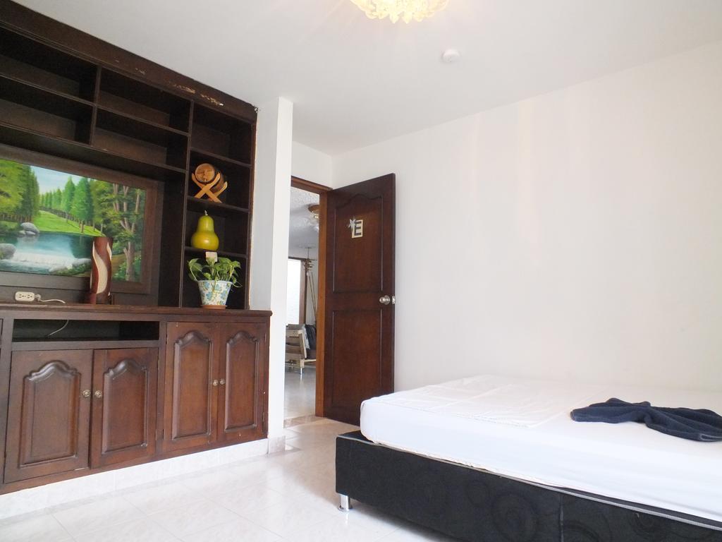 Hostal Casa Paraiso Medellín Rum bild