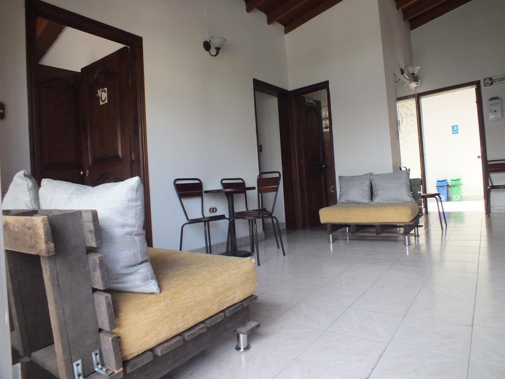 Hostal Casa Paraiso Medellín Exteriör bild