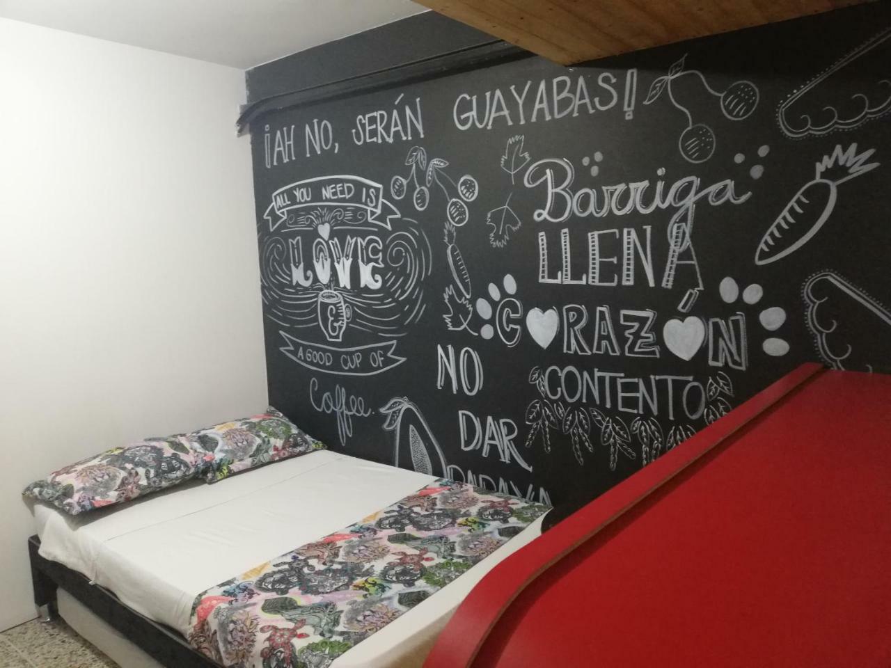 Hostal Casa Paraiso Medellín Exteriör bild